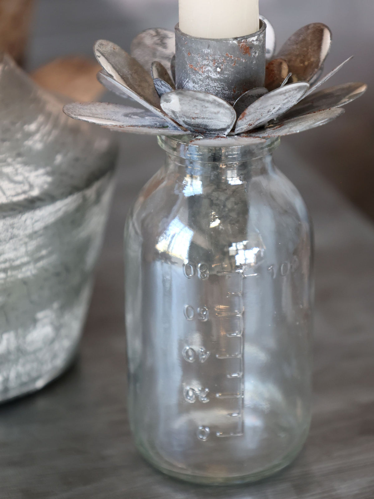 Flasche mit Lichthalter als Kerzenständer, antique zink