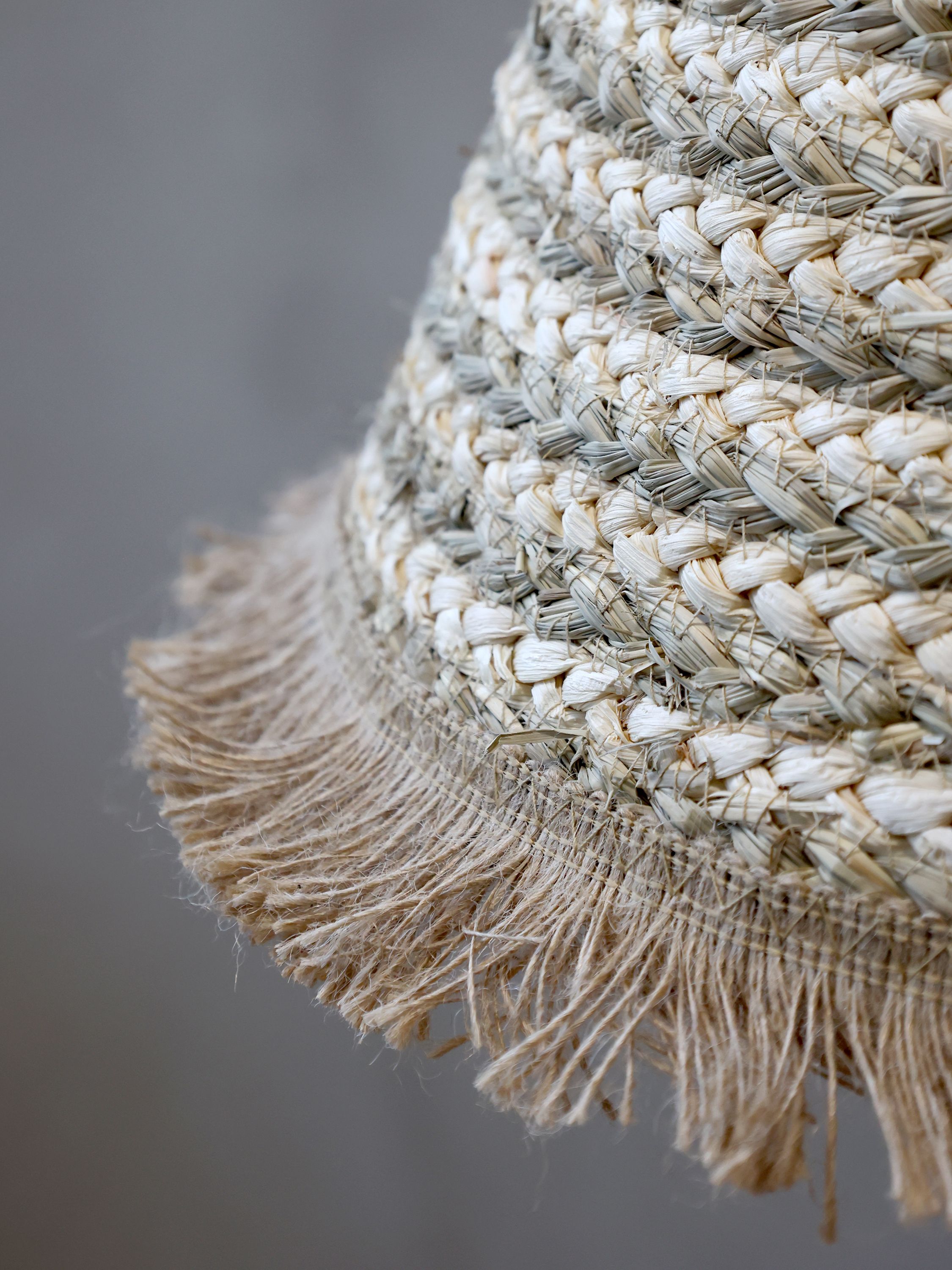 Lampenschirm aus Maisseil und Gras, 45 cm hoch, natur