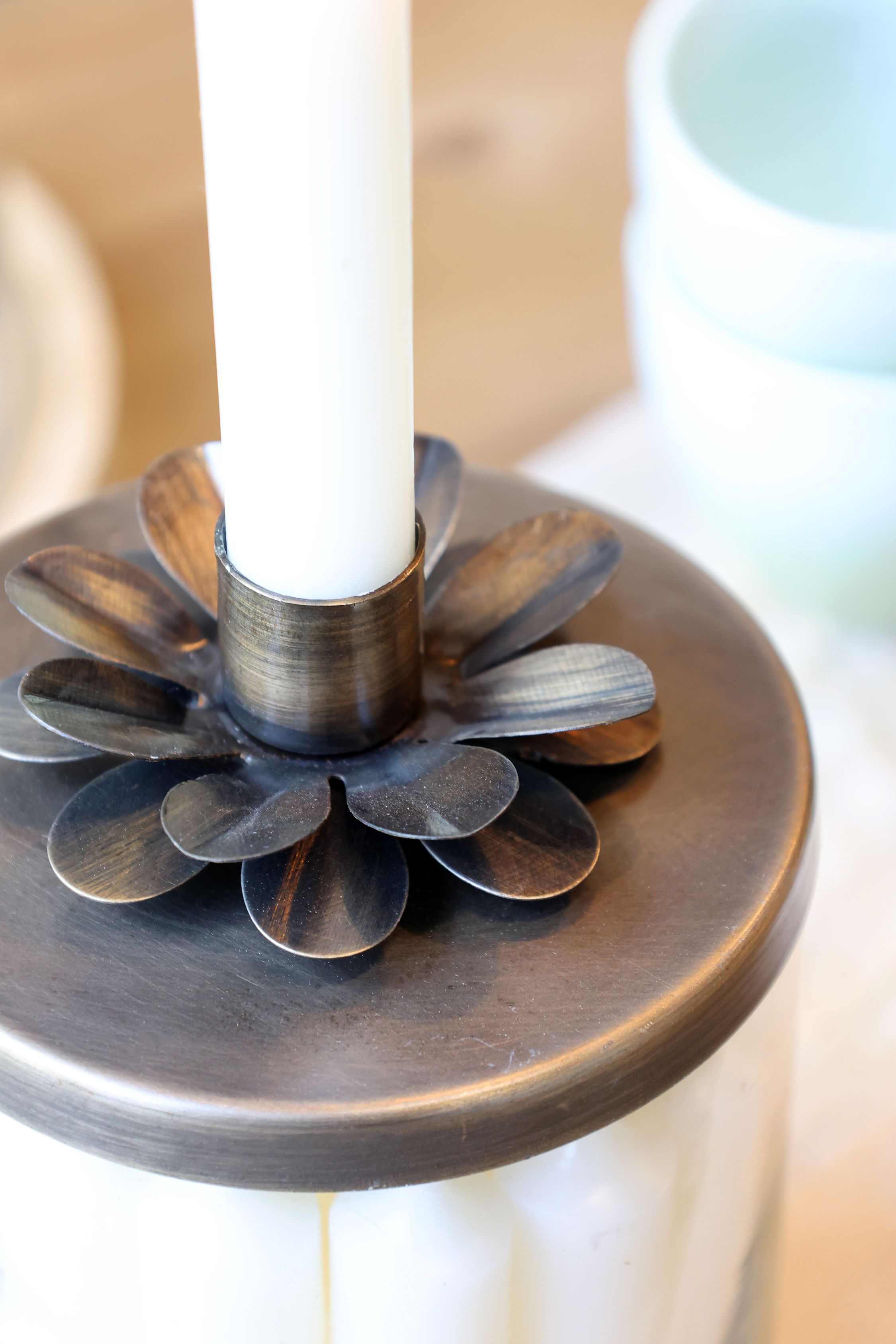 Kerzenständer mit Deckel aus Eisen und Glas, messing, 18 cm