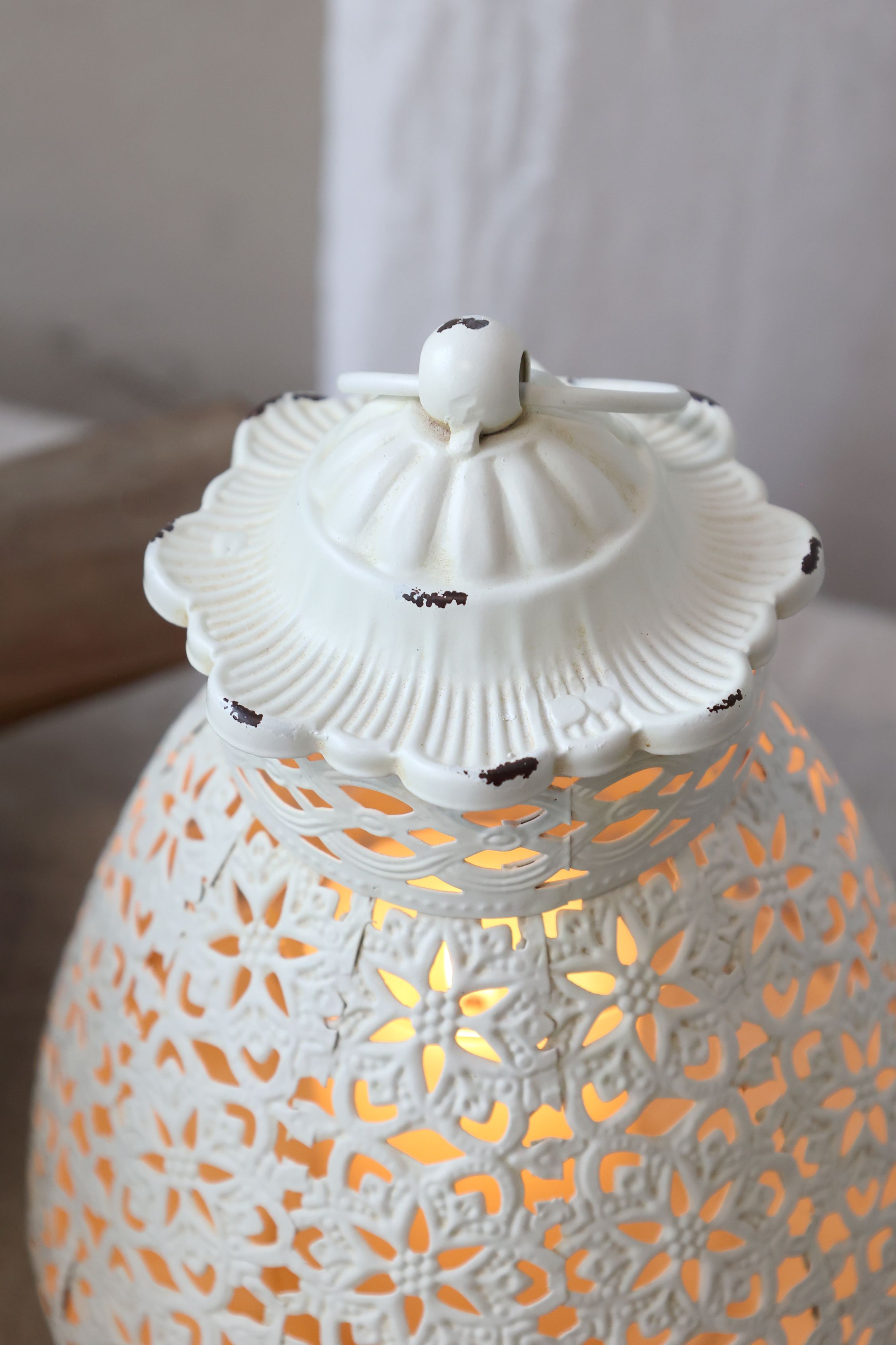 Laterne mit Muster antique creme für Kerzen