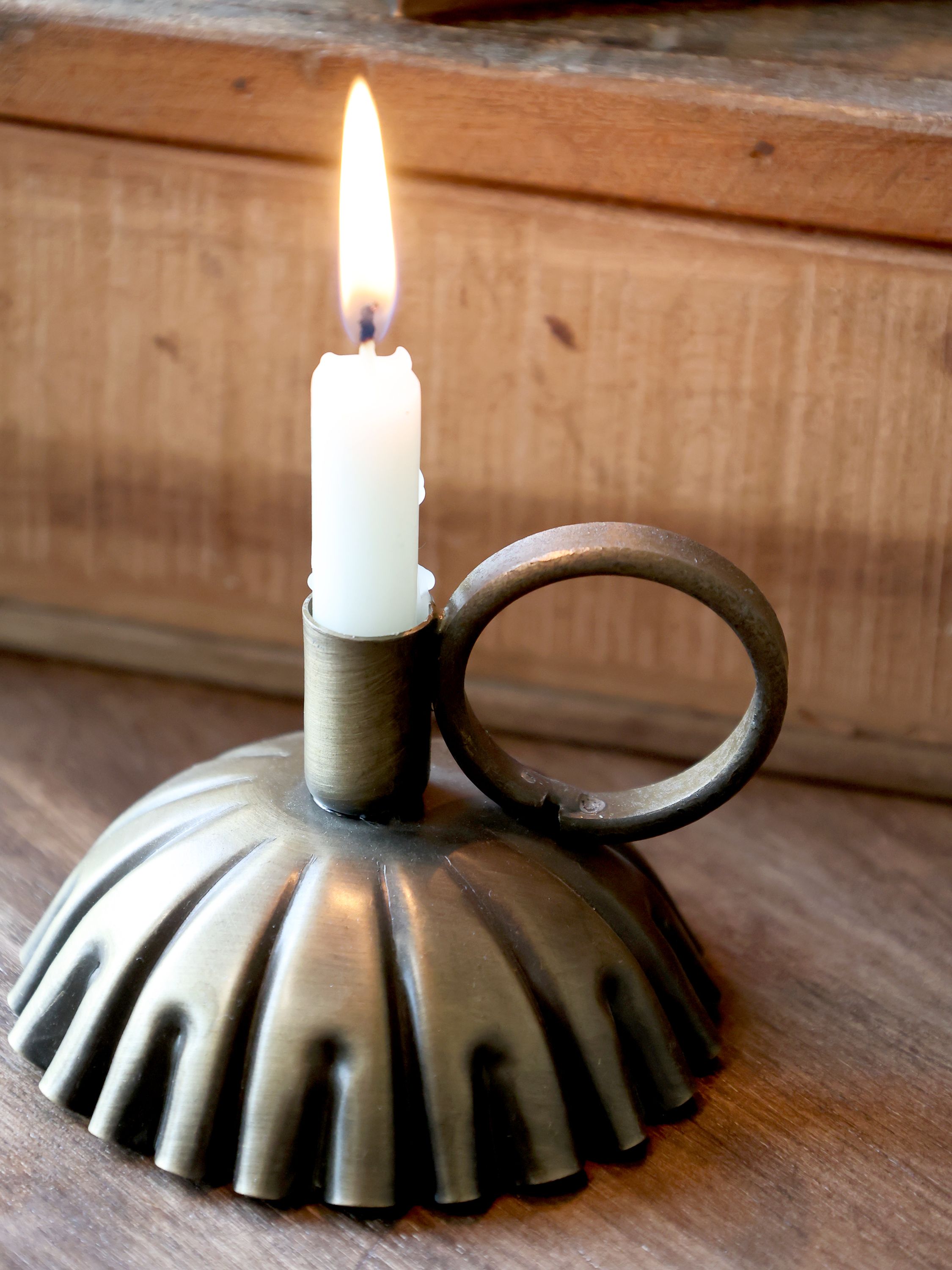 Kammerleuchter aus Eisen in Antique Messing