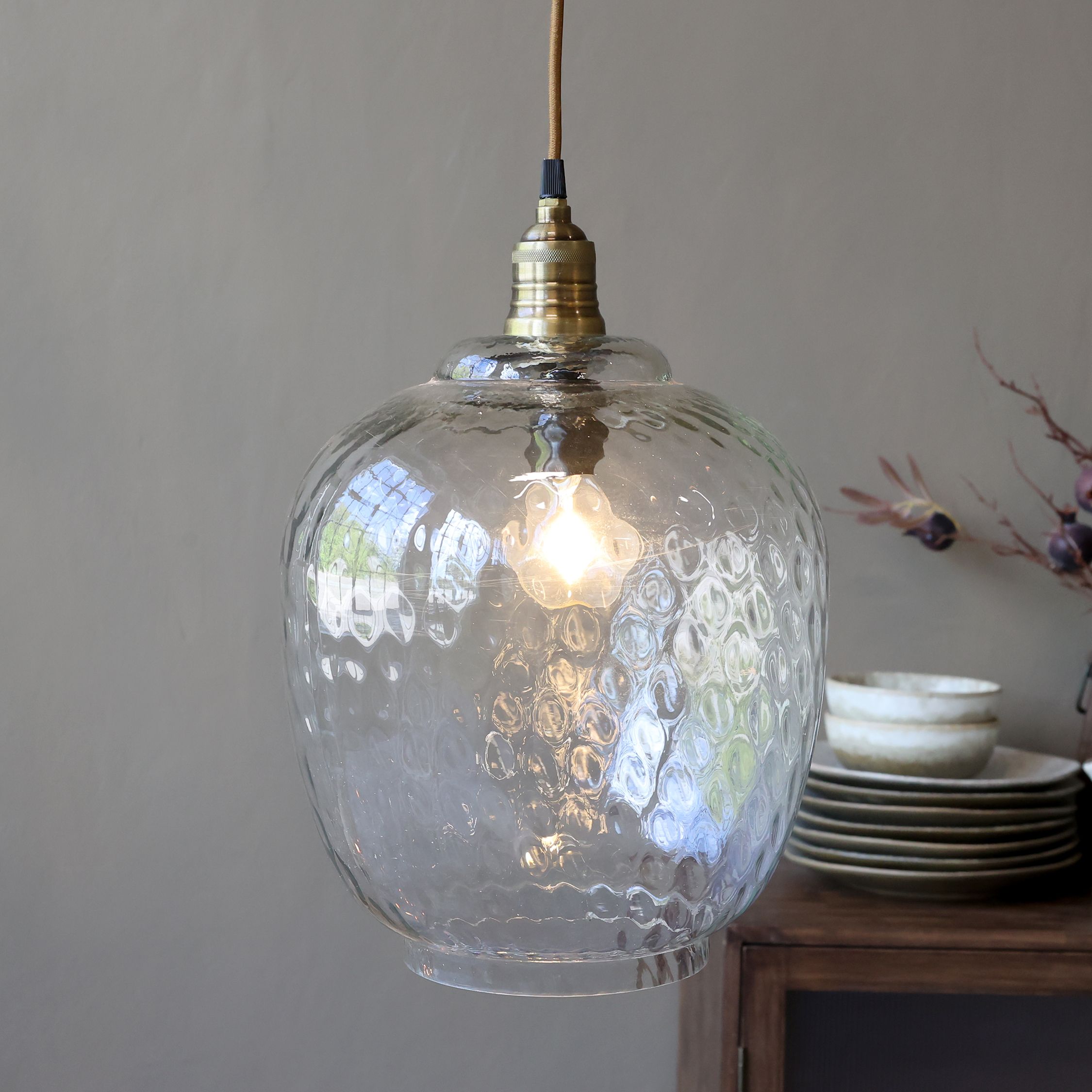 Lampe mit Messingoberfläche, Glas, E27, 39 cm hoch