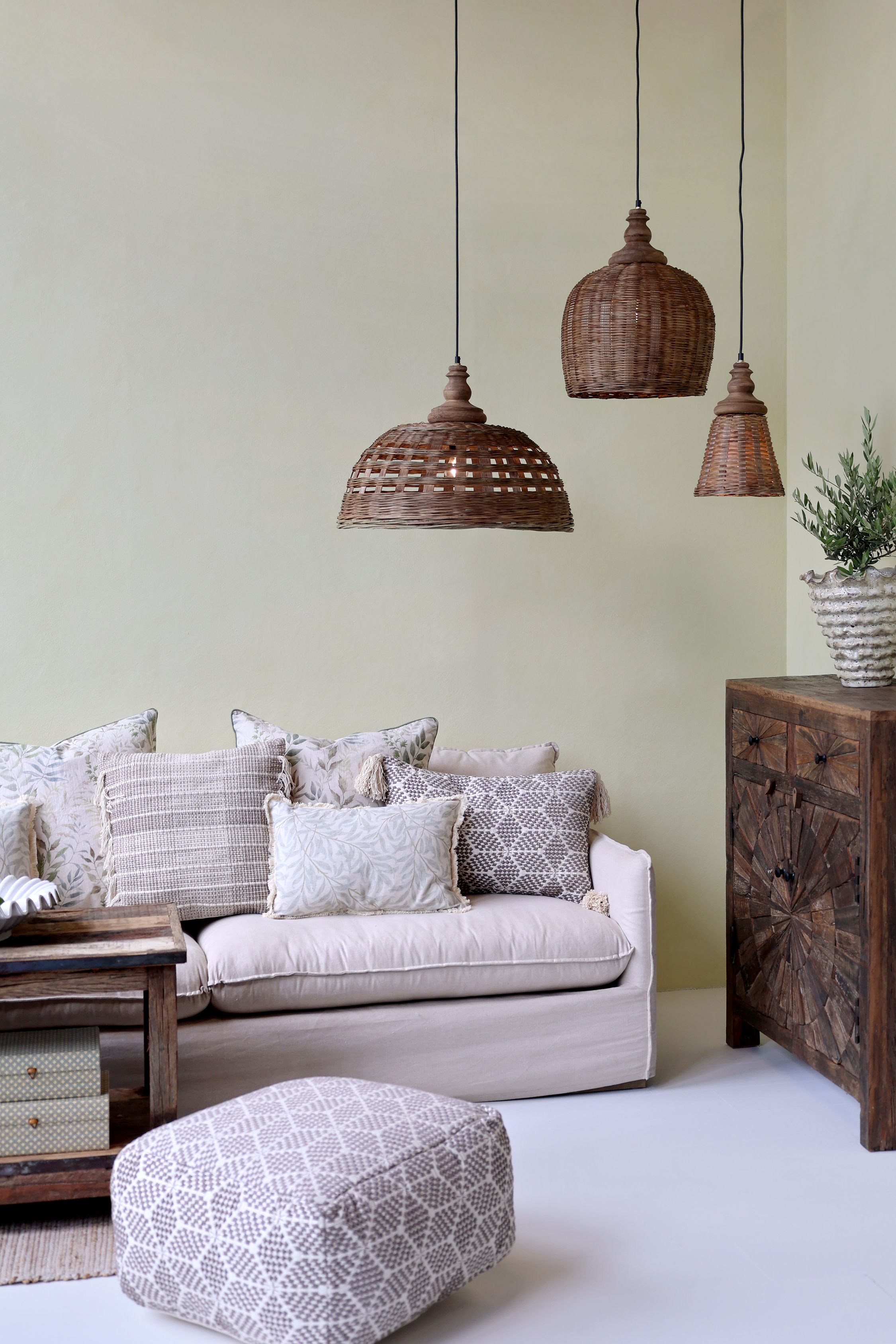 Lampe aus Rattangeflecht mit E27-Fassung, natur