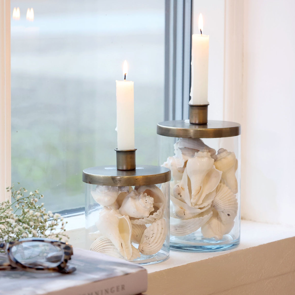 Kerzenständer mit Halter aus Glas und Eisen, antik messing