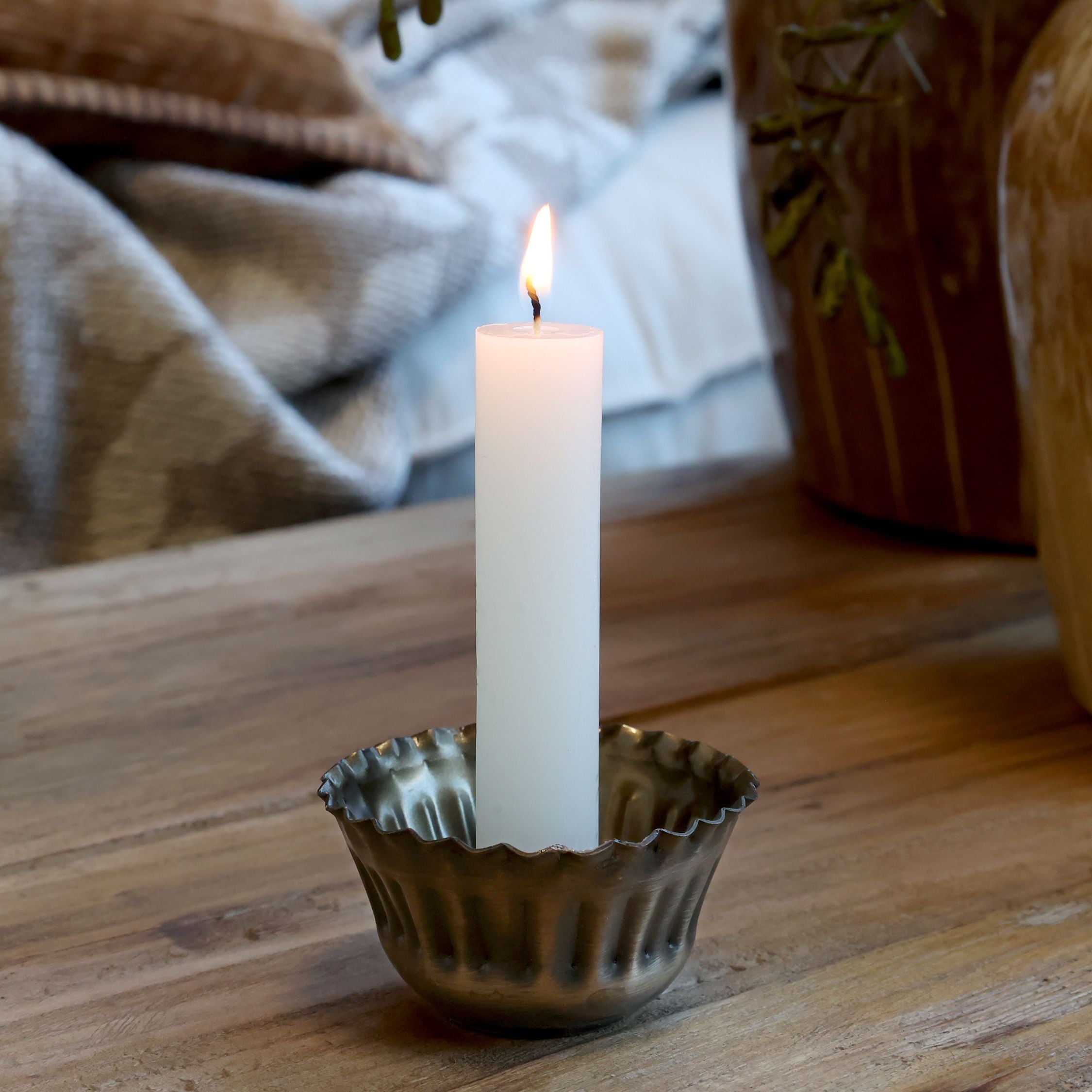 Kerzenständer mit Rillen, antik messing, für Stabkerzen