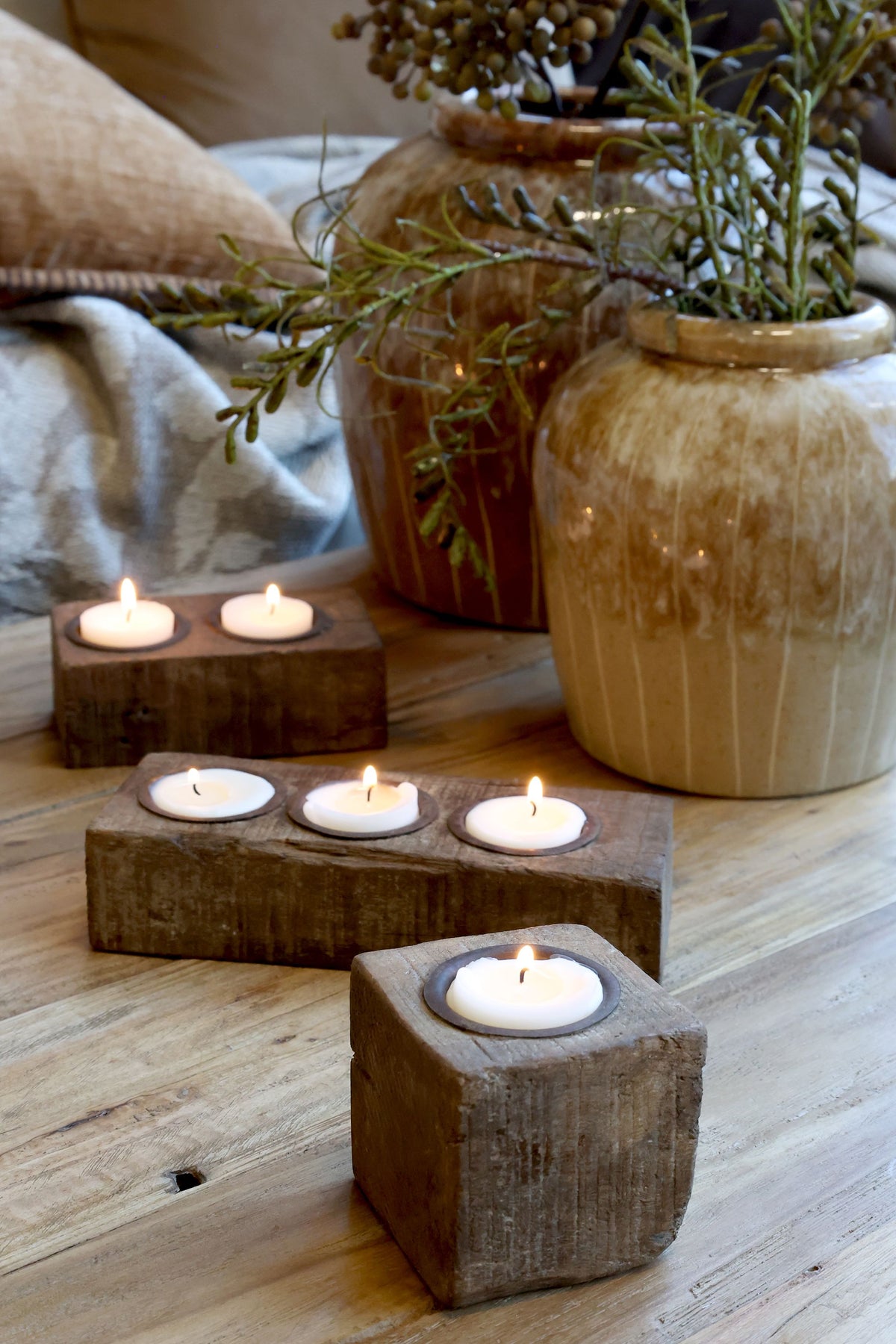 Kerzenständer aus Recyclingholz mit 2 Haltern, 12 cm lang