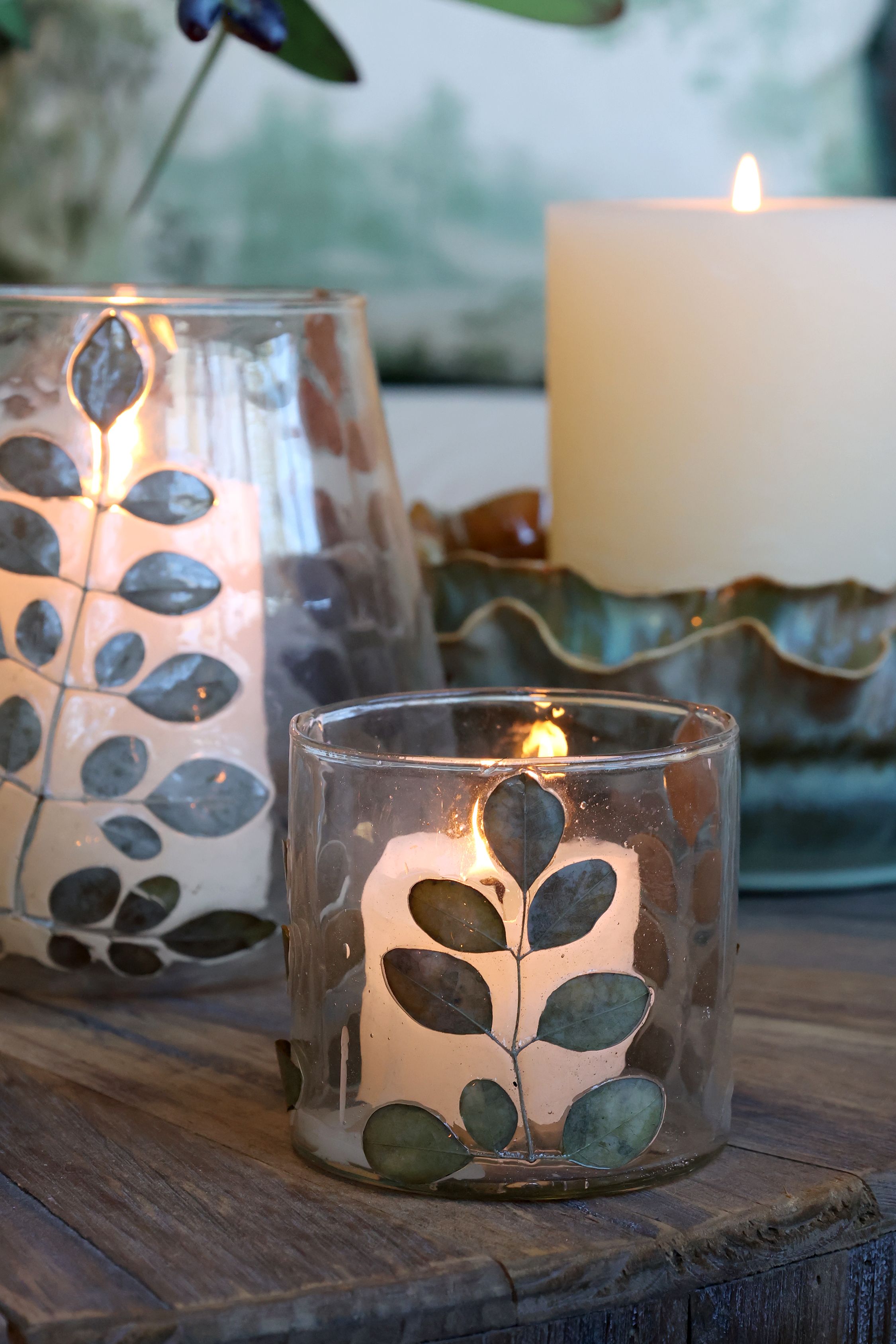 Deko Windlicht Glas mit getrockneten Blättern, 8 cm