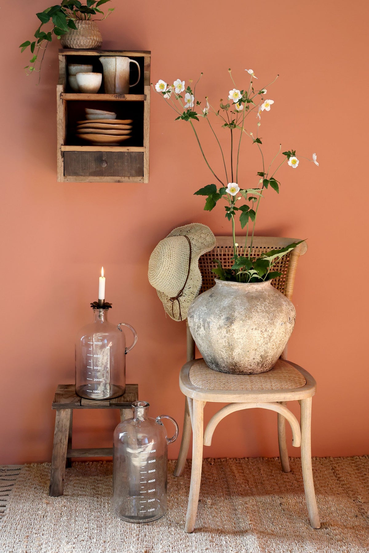 Vase aus Glas mit Messanzeige, 38 cm hoch