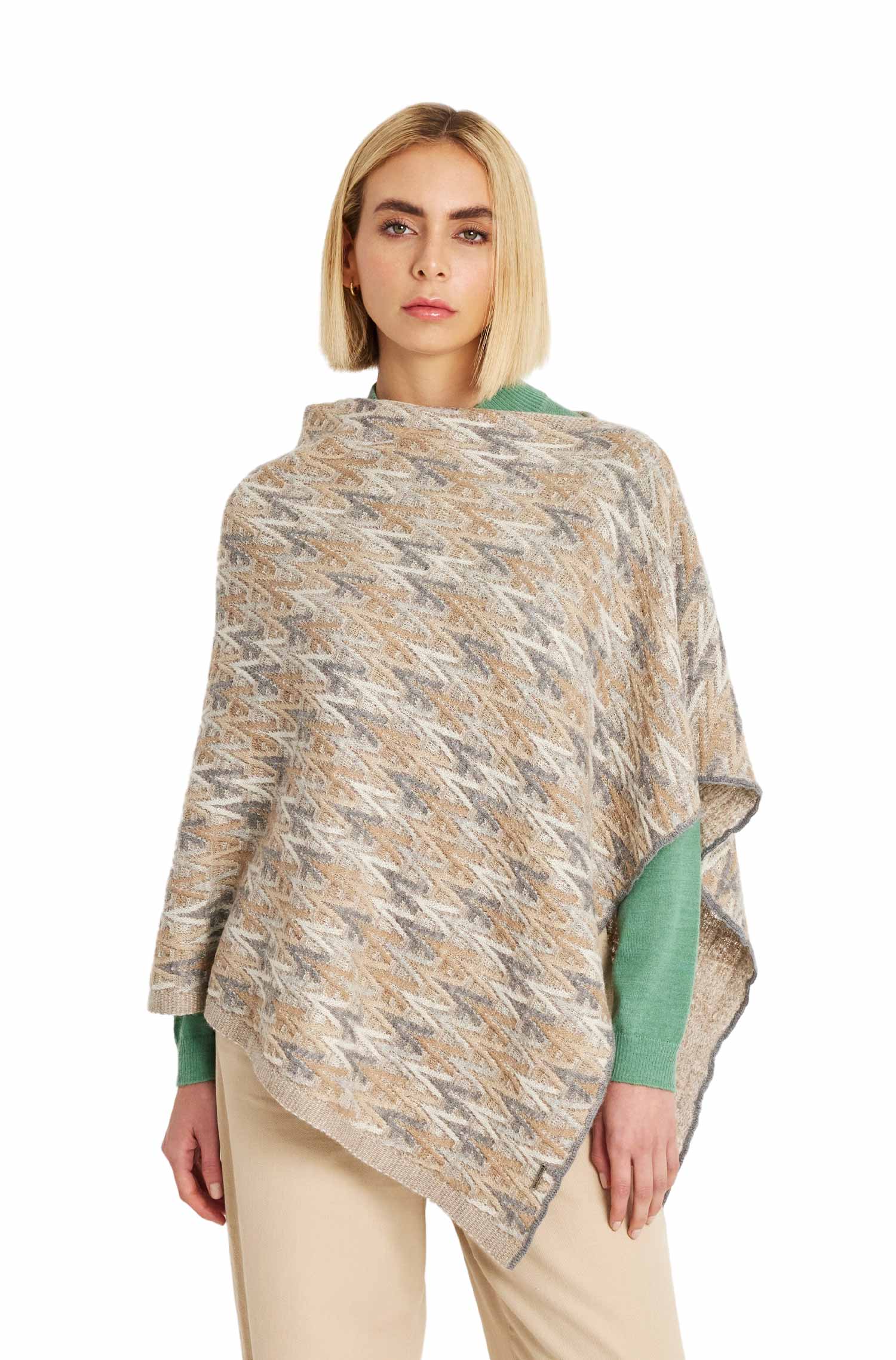 Alpaca Poncho WELCOME made from 100% Baby Alpaca