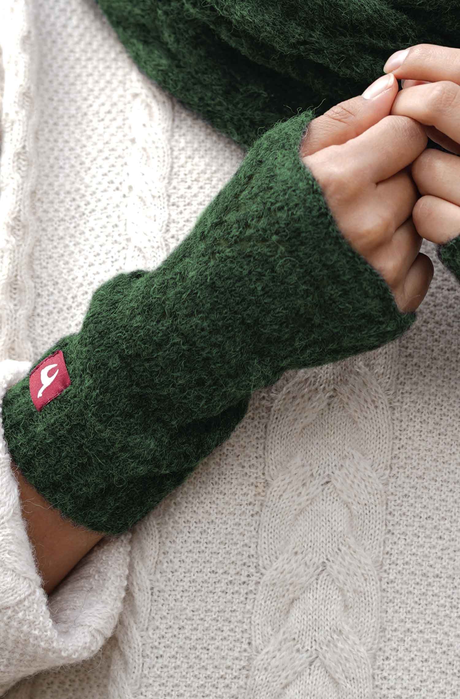 Alpaca wrist warmers HADIA made of 55% baby alpaca &amp; 26% merino