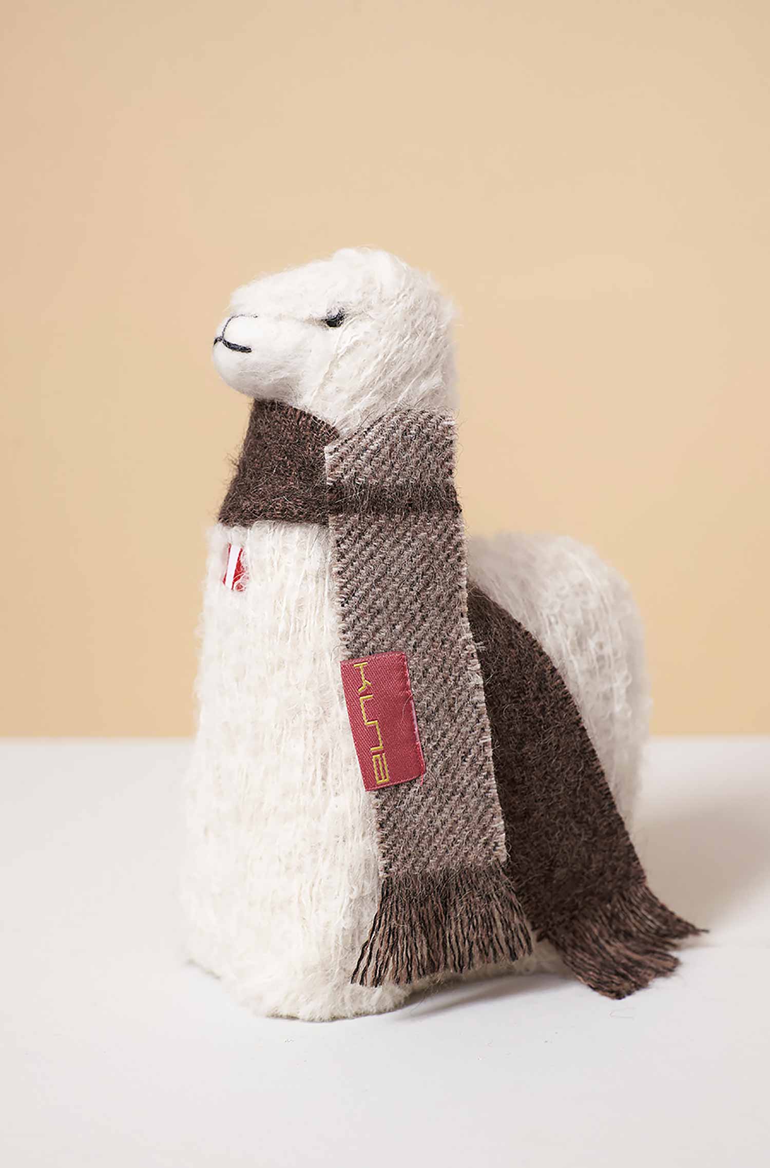 Alpaca stuffed toy RAWA 20 cm by KUNA