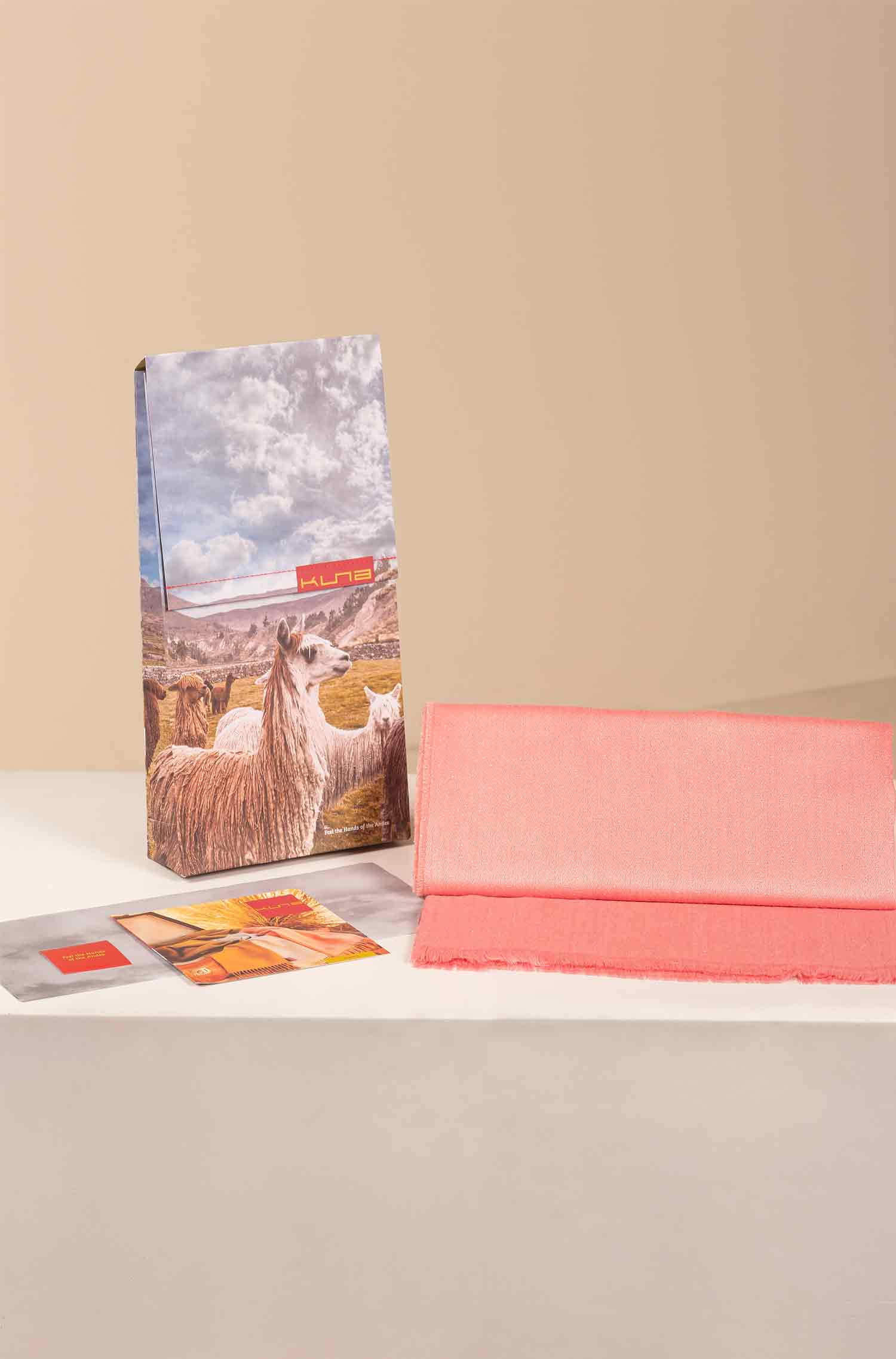 Alpaka Webschal WILDLIFE aus Baby Alpaka & Seide