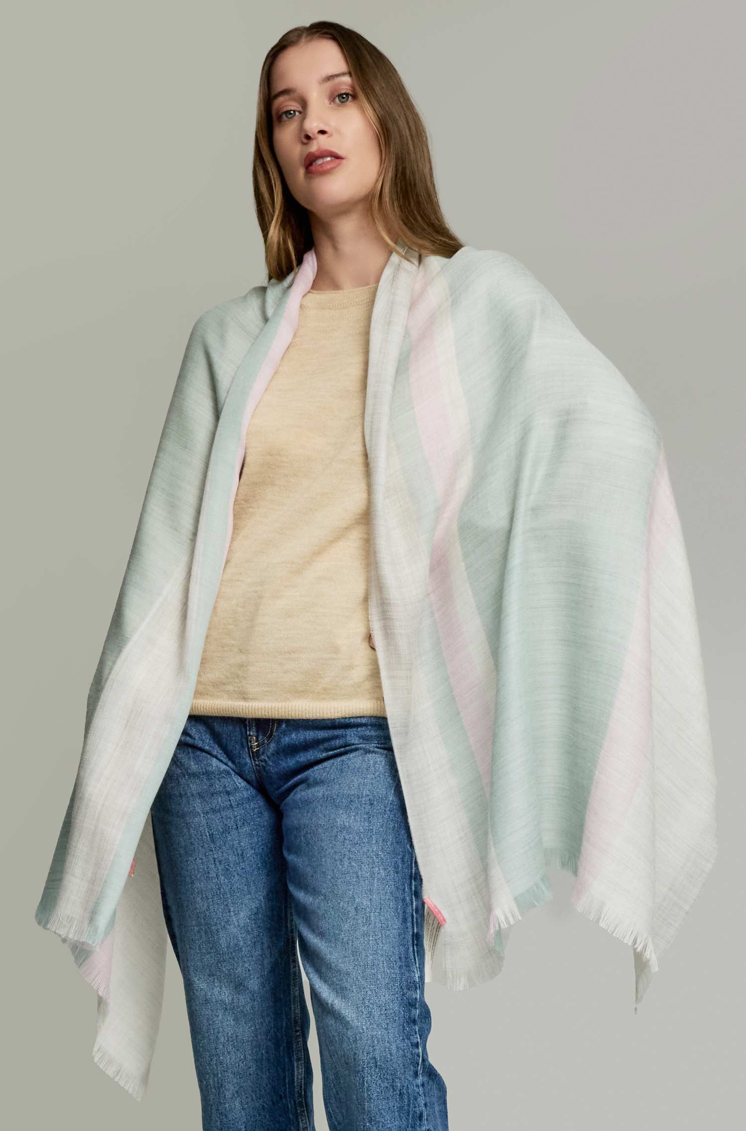 Alpaka Webschal YUMALAY aus Baby Alpaka & Seide