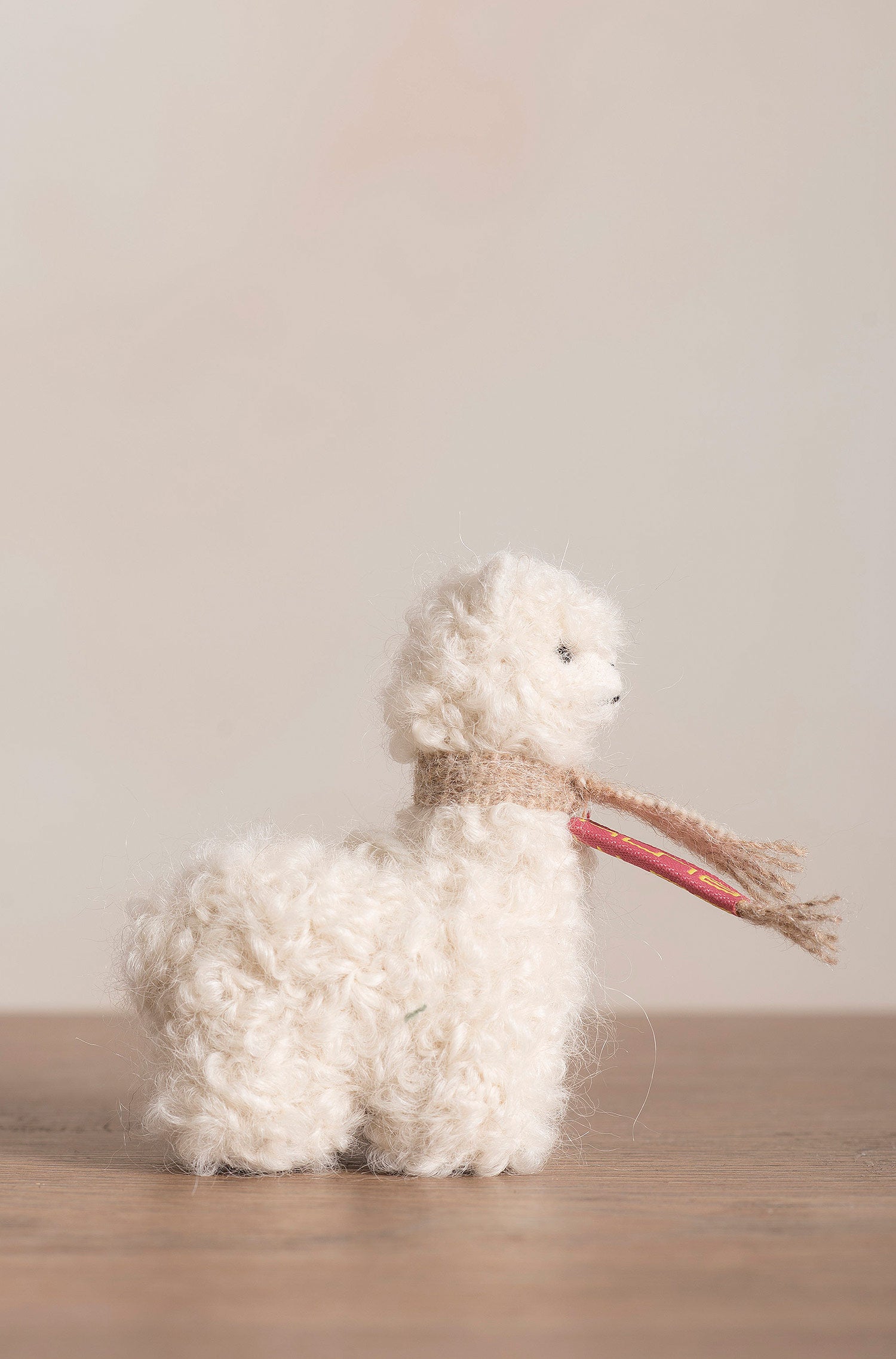 Peluche animal QÓNI GRANDE décoration en laine d'alpaga 19,5 cm