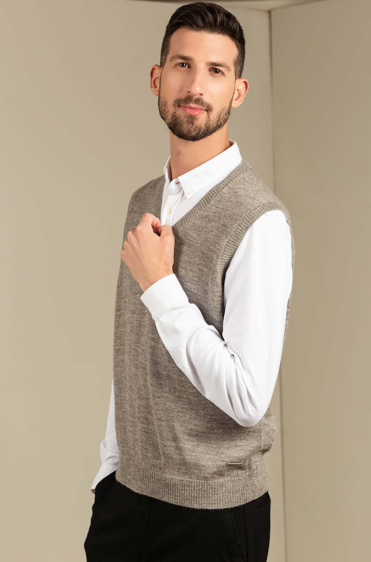 ABEL baby alpaca sweater vest