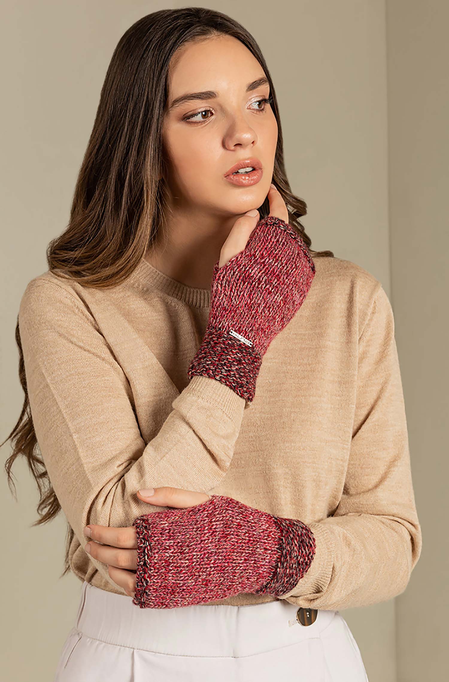 Wrist warmer gloves UNDO made of baby alpaca