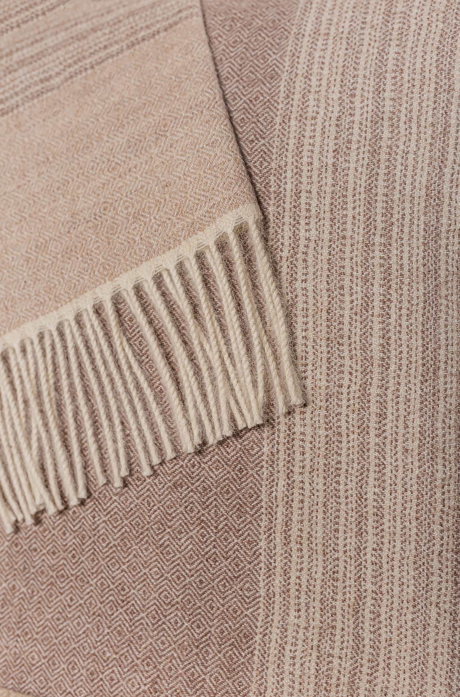 VOLUMEN Decke von KUNA Eco Line